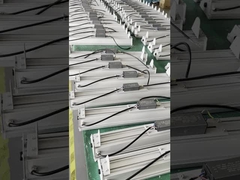 L'illuminazione stradale esterna a resistenza all'acqua IP65 regolabile