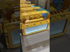Aree che illuminano la luce di inondazione protetta contro le esplosioni Ip65 400w hanno condotto la dimostrazione della luce protetta contro le esplosioni