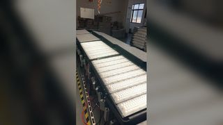 Presenta angoli del fascio personalizzabili per luci per scatole da scarpe, perfetti per qualsiasi spazio esterno