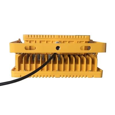 Proiettore a prova di esplosione per ambienti pericolosi OEM con angolo del fascio di 120° IP65 impermeabile e garanzia di 3/5 anni