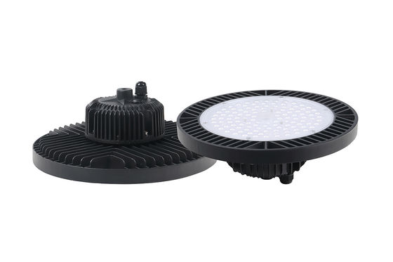 L' UFO del magazzino LED High Bay Lights 5000k 6000K Risparmio energetico