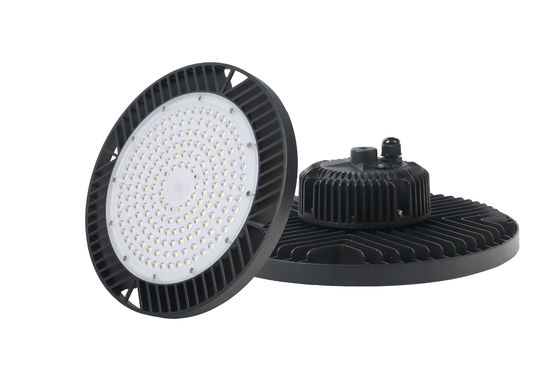 L' UFO del magazzino LED High Bay Lights 5000k 6000K Risparmio energetico