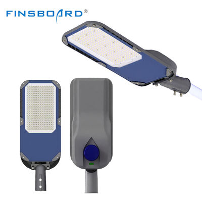 Lampada stradale a LED impermeabile IP66 in alluminio pressofuso con temperatura colore 3000K-6500K per illuminazione esterna ad alta potenza