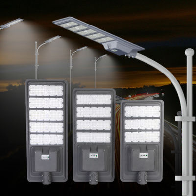 Lampione solare LED All-in-One con potenza 400W/600W/800W, sensore radar + controllo luce + MPPT e durata di 50000 ore