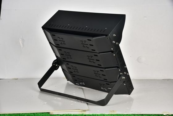 Faretto a LED ad alta potenza IP65 impermeabile con durata di 50.000 ore e angolo del fascio regolabile per stadi