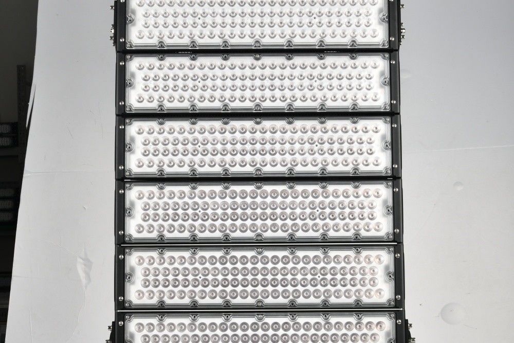 Luce di stadio Pc in alluminio 250w 500w 750w 1000w 1250w 1500w 2000w Led High Mast Light