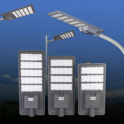 Lampada stradale integrata 400w 600w 800w all'esterno All in One LED Solar Street Light