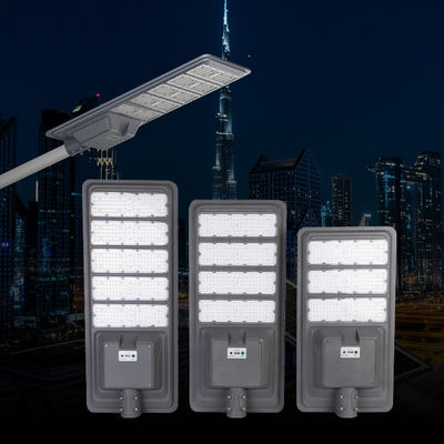 Lampada stradale integrata 400w 600w 800w all'esterno All in One LED Solar Street Light